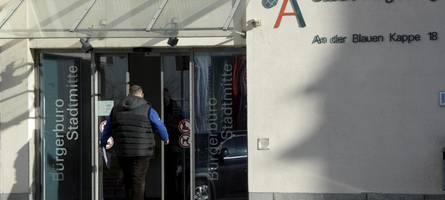 Städtischer Mitarbeiter behielt bar bezahlte Gebühren für sich