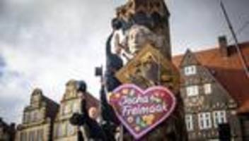 Ischa Freimaak: Fanfaren und Feuerwerk - Bremer Freimarkt beginnt