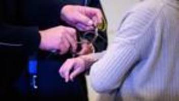 Kindestötung: Kindestötung: Staatsanwalt fordert sieben Jahre Haft