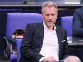 Rechtsaußen bleibt Prozess fern: AfD-Politiker Bystron wegen Hitlergruß-Collage verurteilt