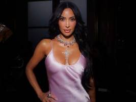 VIP VIP, Hurra!: Kim Kardashians neuer Trend: Flausch im Schritt