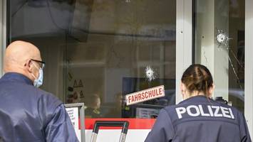 Schüsse auf Fahrschule in Reinickendorf? Polizei prüft Verdacht