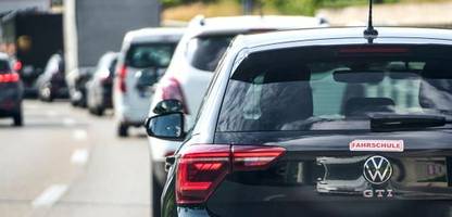 führerschein: fahrlehrerverband fürchtet nach reformvorschlägen um verkehrssicherheit
