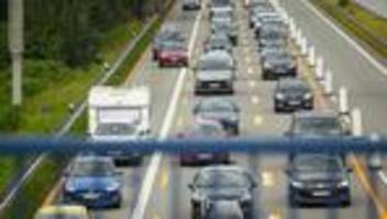verkehr: ferienstart im norden: staus und sperrungen auf der a7