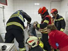 Befreiung unter Schmerzen: 13-Jährige aus Wäschetrockner gerettet