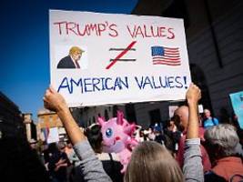 Der Präsident ist eine Schande: Massenproteste gegen Trump erwartet