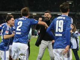 s04, statement, tabellenführer: gnadenlos: schalke-trainer muss besonderes versprechen einlösen