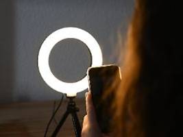 Vom Urlaubsbild ins Darknet: Warum Kinderfotos nicht ins Internet gehören