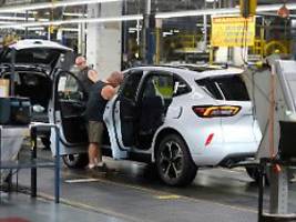 rückerstattungen bis 2030: trump verlängert zollrabatte für us-autobauer