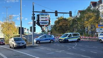 Aktivisten besetzen Bierpinsel in Steglitz – Polizei im Einsatz