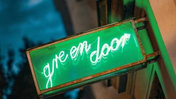Green Door im Nollendorfkiez: Was kann die beste Bar Deutschlands?