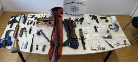 Nach SEK-Einsatz im Unterallgäu: Polizei stellt zahlreiche Waffen sicher