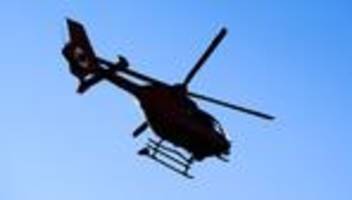 Schwerer Unfall: Gabelstapler überrollt Kind – Zehnjähriger schwer verletzt