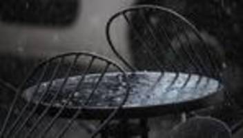 Wetter: Dichte Wolken und Schauer bestimmen Start in die neue Woche
