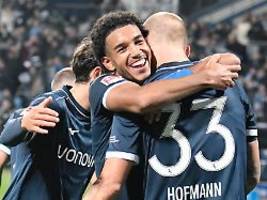 VfL-Rekord für Siegertyp Onyeka: Vierter Doppelpack in elf Tagen: Youngster verzaubert Bochum