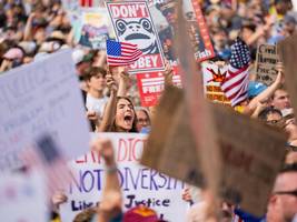 großkundgebungen in den usa: millionen gehen gegen trump auf die straße