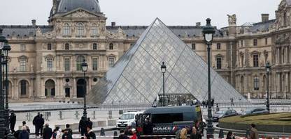 Paris: Raubüberfall auf Louvre