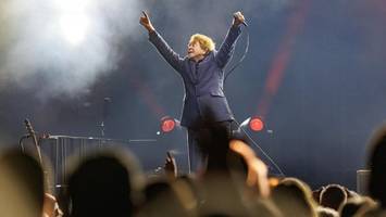 mick hucknall von simply red: der soul-popstar, den der punk erfand