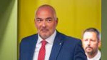 aserbaidschan-affäre: vorwurf der bestechlichkeit: ex-cdu-abgeordneter vor gericht