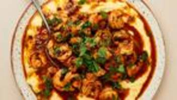 Gambas auf Polenta: Garnelen statt Popcorn