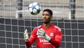 champions league: nach patzern: zetterer statt kauã santos im eintracht-tor