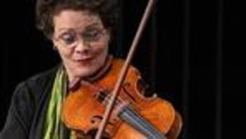 Donaueschinger Musiktage 2025: Ist die klare Position auf der Konzertbühne schon wieder out?
