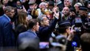 Frankreich: Nicolas Sarkozy tritt Haftstrafe an