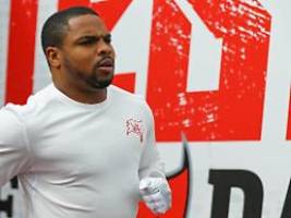 Familie: Psychische Probleme: Ex-NFL-Profi stirbt nach Polizeieinsatz wegen Einbruch