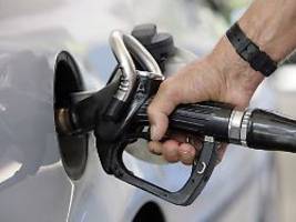 Klimasozialfonds für CO2-Preise: EU-Klimakommissar will Preisanstieg der Heiz- und Spritkosten abmildern