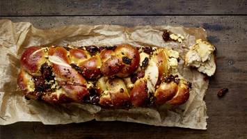 Antipasti-Laugen-Zupfbrot für Faule