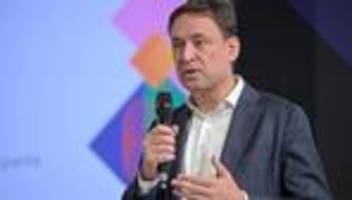 Gegen Hetze im Netz: Justizminister: Hetze gegen Medienschaffende anzeigen