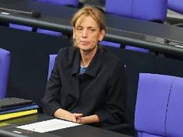 wann der richtige zeitpunkt?: bildungsministerin prien erklärt auswanderungsplan bei afd-kanzlerschaft