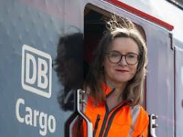EVG forderte Ablösung: Güterverkehrschefin Nikutta verliert Posten bei der Bahn