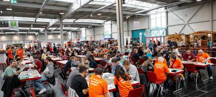 spielwiesn 2025: augsburger messehalle wird demnächst wieder zum spielparadies