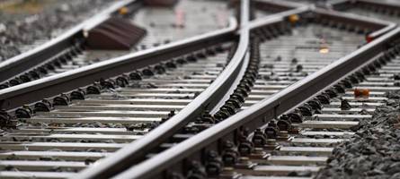 Kabelschaden: Der Zugverkehr zwischen Donauwörth und Treuchtlingen ist unterbrochen
