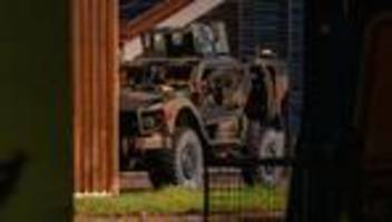 großeinsatz in erding: polizei schießt bei Übung auf soldaten – ermittlungen laufen