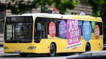 bvg-gehälter zu niedrig? immer mehr fahrer haben einen nebenjob