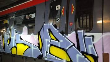 polizei jagte graffiti-sprayer im norderstedter u-bahn-tunnel