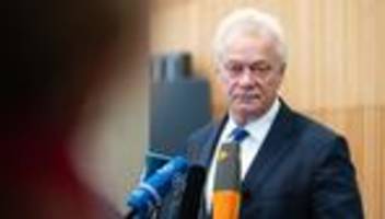 alois rainer: bundeslandwirtschaftsminister zeigt sich wegen vogelgrippe alarmiert