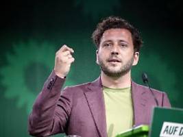 Banaszak rügt Führungsversagen: Entsetzte Grüne gehen Merz nach EU-Gipfel hart an