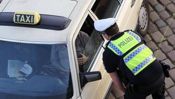 kokain, waffen, bargeld: polizei stoppt drogentaxi in harvestehude