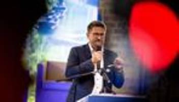 Oberbürgermeisterwahlkampf: AfD attackiert Kirchen bei Auftritt in früherem Gotteshaus
