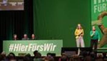 parteitag in erlangen: lettenbauer und sengl führen bayerns grüne zur kommunalwahl