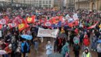 Protest gegen Merz-Äußerung: Stadtbild-Demo in Hamburg fällt kleiner aus als erwartet