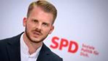 Stadtbild-Debatte: SPD-Generalsekretär kritisiert Schuldzuweisungen an Migranten