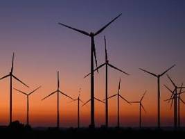Nicht nur Stahlbranche betroffen: Studie sieht kleinere Firmen wegen Energiewende bedroht