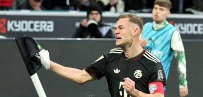 fußball-bundesliga: fc bayern münchen siegt bei borussia mönchengladbach