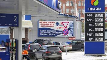 Russland spürt Kriegsfolgen: Benzin wird teurer – nur noch für Reiche?