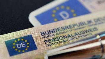 so viele hamburger wollten bereits ihren geschlechtseintrag ändern