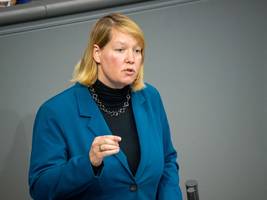 Koalition: Demo gegen den eigenen Kanzler